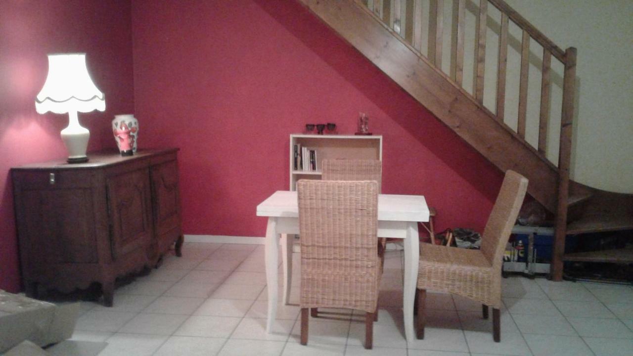 Villa Foreword House à Albert Extérieur photo